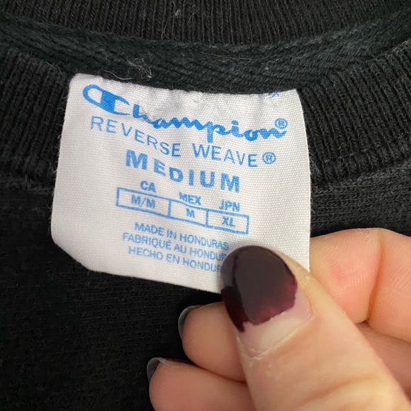 Women’s Champion Sweatshirt - Picture 5 of 5